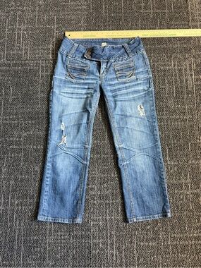 H2J Juniors Womens Size 9/10 Stretchy Distressed Embroidered Denim Jean Capris